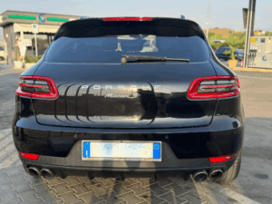 PORSCHE